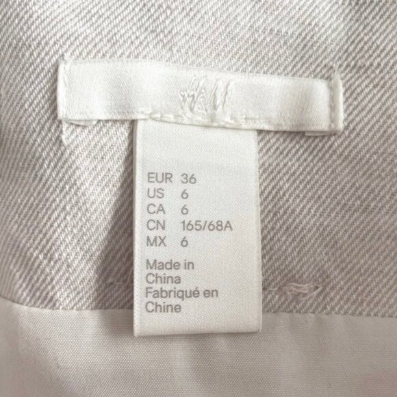 H&M linen cargo skirt front patch pockets wide tie belt. Women's Size 6 - Picture 5 of 6